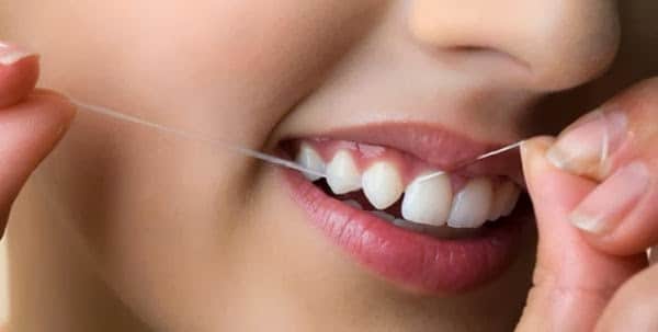 teeth-flossing-bristol